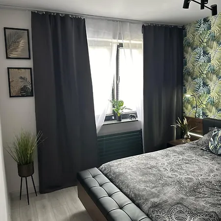 Julius Apartment *